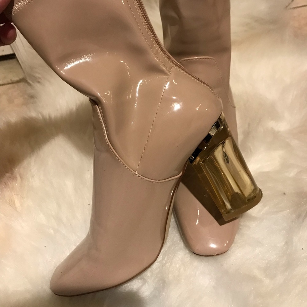 Patent nude boots